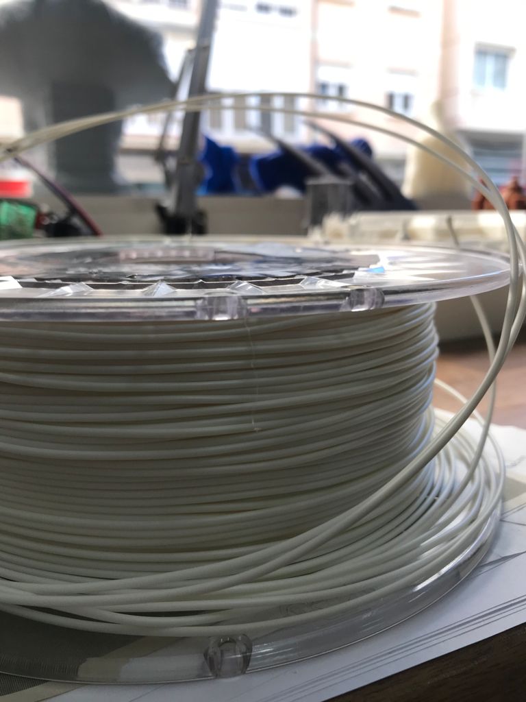 Nudo en la bobina de filamento