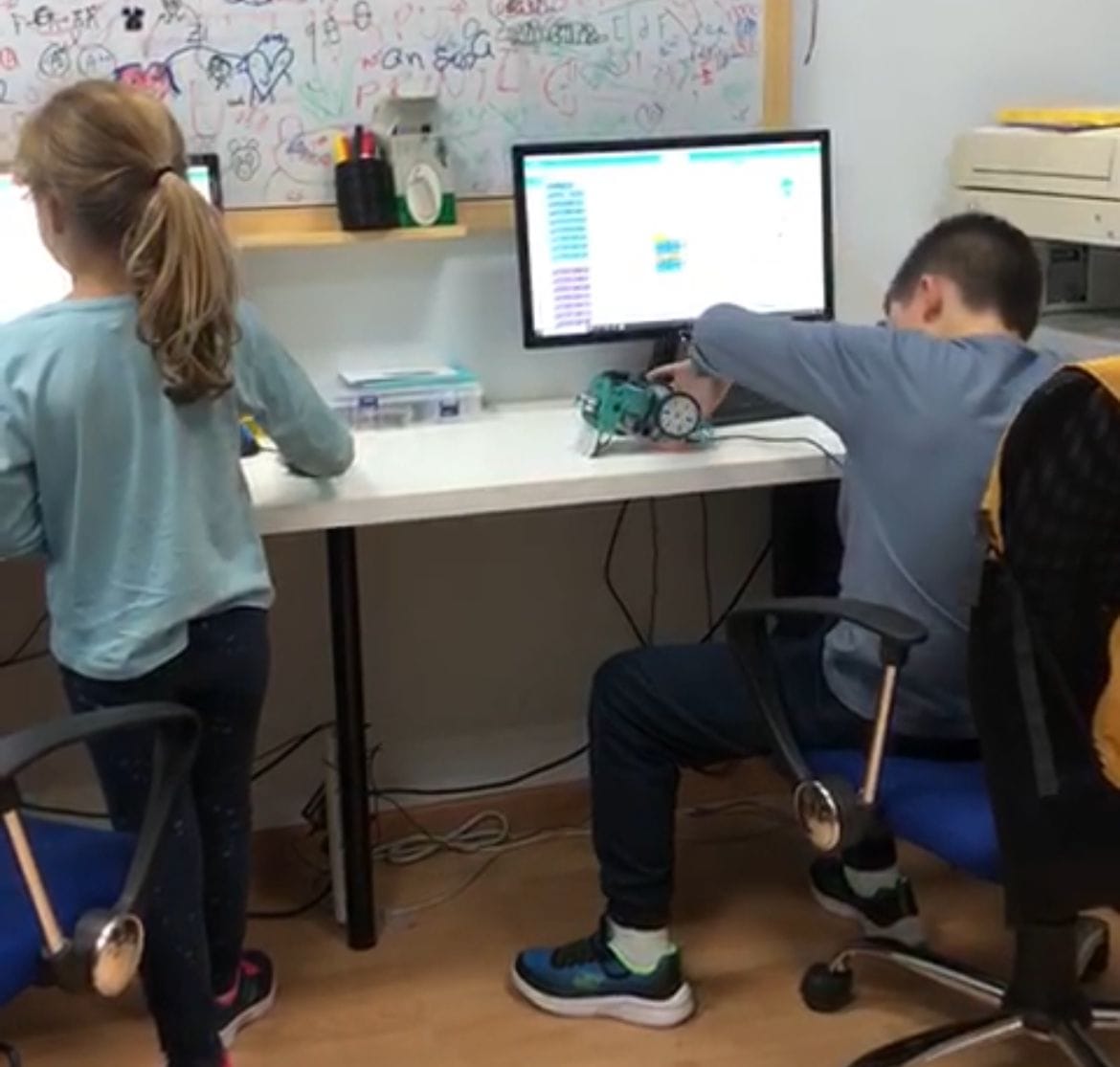 Alumnado robotica educativa de createc